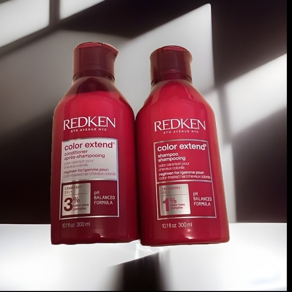Redken Color Extend Shampoo & Conditioner W/ Cranberry Oil pH Balance Formula - Picture 1 of 6